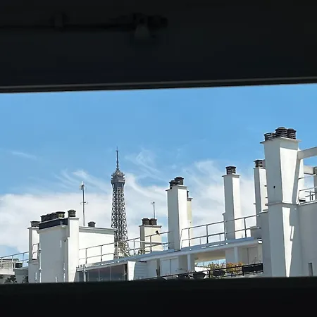 16e Passy Tour Eiffel *