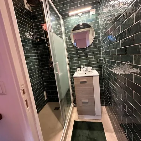 16e Passy Tour Eiffel Appartement *