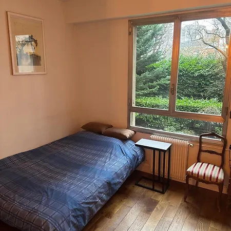 16e Passy Tour Eiffel Appartement *